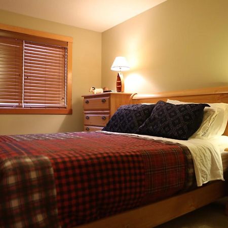 Apartment 405 Bear Creek Crossing Canmore Exterior foto